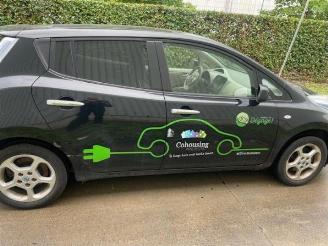 Nissan Leaf Leaf (ZE0), Hatchback, 2010 / 2017 Leaf picture 7