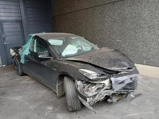 Vrakbiler auto Tesla Model 3 Model 3, Sedan, 2017 Long Range AWD 75 kWh 2021/8