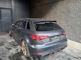 Vrakbiler auto Audi Rs3 RS 3 Sportback (8VA/8VF), Hatchback 5-drs, 2015 / 2020 2.5 TFSI 20V Quattro 2017/11