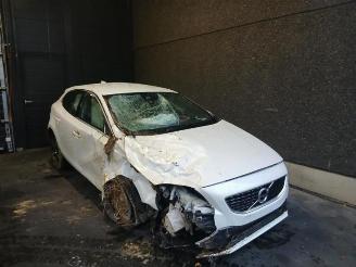Vrakbiler auto Volvo V-40 V40 (MV), Hatchback 5-drs, 2012 / 2019 2.0 D2 16V 2018/12