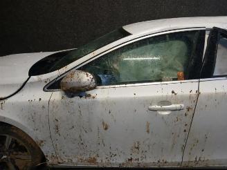 Volvo V-40 V40 (MV), Hatchback 5-drs, 2012 / 2019 2.0 D2 16V picture 5