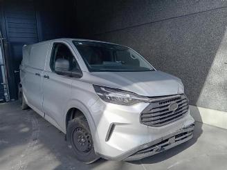Vrakbiler auto Ford Transit Transit Custom, Van, 2023 2.0 EcoBlue 136 2025/7