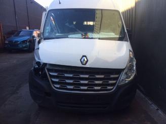 Unfallwagen Renault Master 2300cc diesel 2013/1