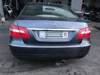 Uttjänta bilar auto Mercedes E-klasse EW212 - DIESEL - 2200 CC - AUTOMAAT 2011/1