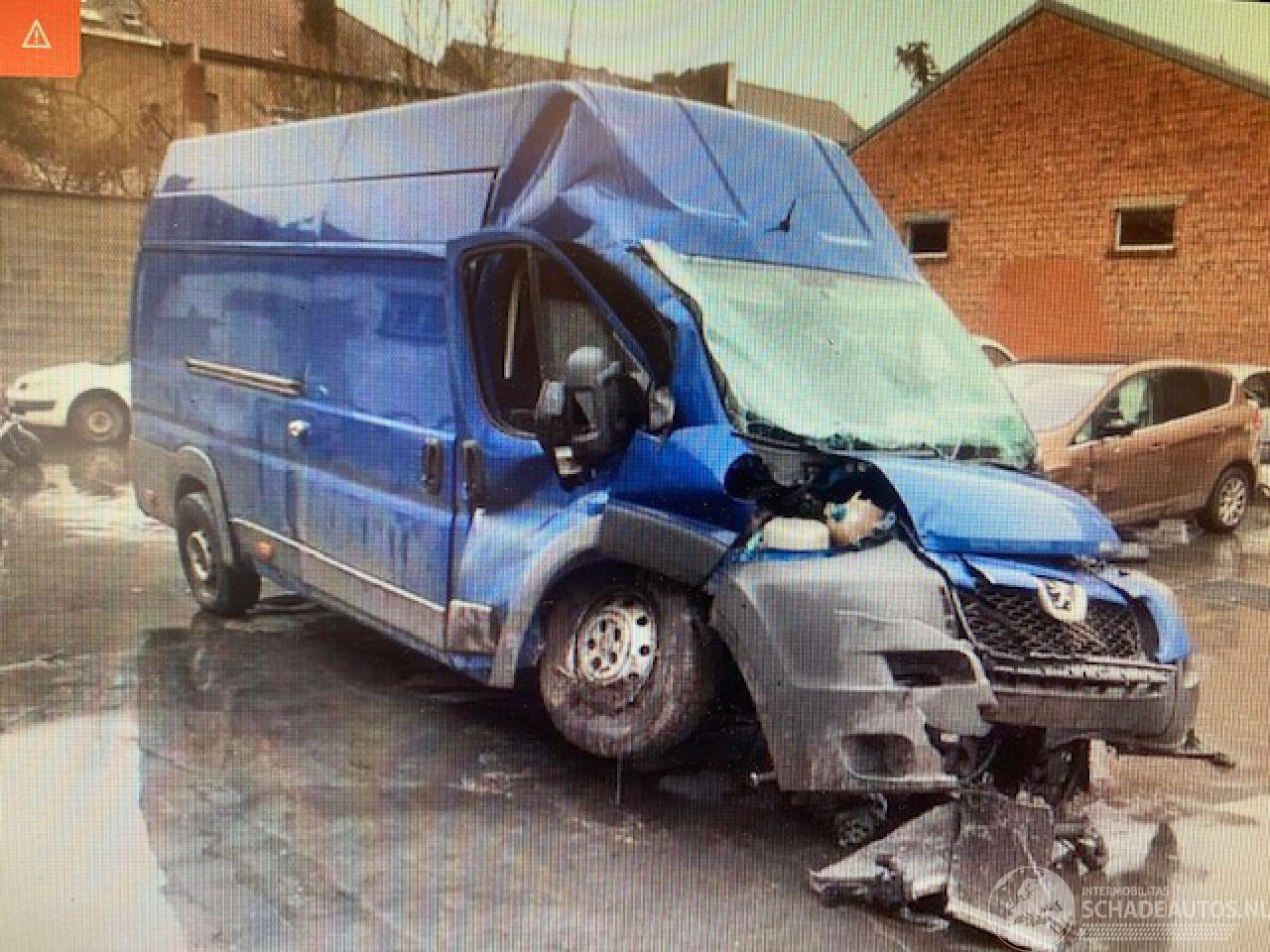 Peugeot Boxer (U9) Bus 2006 3.0 HDi 175 Euro 5 Bus  Diesel 2.999cc 130kW FWD 2011-03