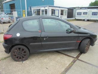 Peugeot 206 206 (2A/C/H/J/S), Hatchback, 1998 / 2012 1.6 16V picture 4