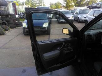 Suzuki Ignis Ignis (FH), Hatchback, 2000 / 2005 1.3 16V picture 23