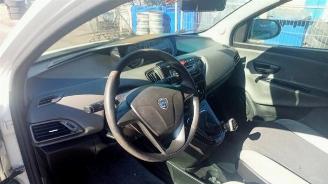 Lancia Ypsilon Ypsilon (312), Hatchback, 2011 0.9 TwinAir 85 picture 7