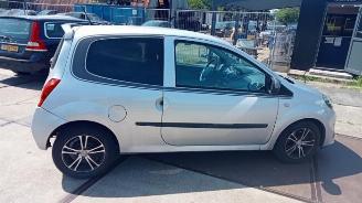 Renault Twingo Twingo II (CN), Hatchback 3-drs, 2007 / 2014 1.2 16V picture 4