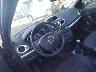 Renault Clio Clio III (BR/CR), Hatchback, 2005 / 2014 1.2 16V TCe 100 picture 12