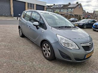 krockskadad bil auto Opel Meriva meriva schadevrij 1.4turbo 151dkm 2012/1