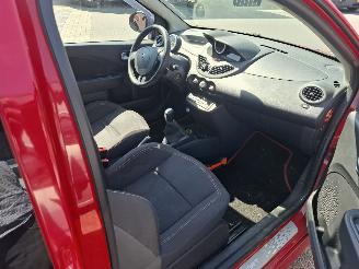 Renault Twingo UNIEK TWINGO RS 16 16V  NL AUTO picture 13
