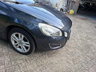 Volvo V-60 V60 T3 trekhaak 2013geen schade fijne auto picture 6