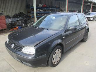 Volkswagen Golf  picture 4