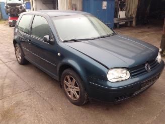 Volkswagen Golf  picture 3