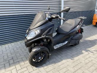 dañado motos Piaggio MP3 300 HSE 2019/12