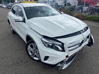 Mercedes GLA  picture 2