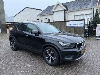 skadebil auto Volvo XC40 2.0 T4 AWD Momentum Pro Nap Nederlandse Auto 2019/6