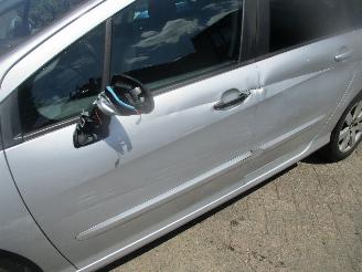 Peugeot 308 SW 1.6 I ACTIVE CLIMA PANO LPG picture 11