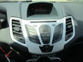 Ford Fiesta 1.25 TITANIUM 5 DEURS AIRCO picture 18
