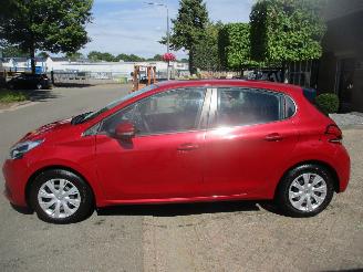 Peugeot 206 1.2 PURETECH BLUE LION AIRCO NAVI picture 2