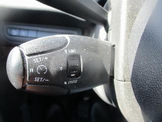 Peugeot 206 1.2 PURETECH BLUE LION AIRCO NAVI picture 20