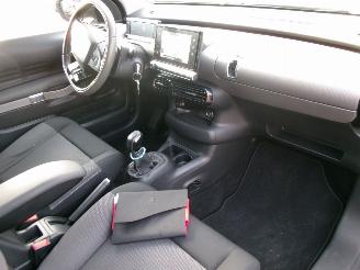 Citroën C4 cactus 1.2 PURETECH BUSINESS CLIMA NAVI PANO picture 12