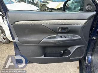 Mitsubishi Outlander Outlander (GF/GG), SUV, 2012 / 2022 2.0 16V 4x2 picture 17