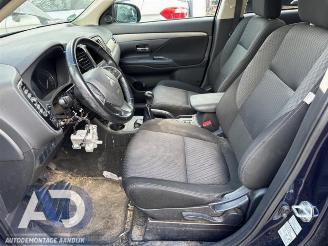 Mitsubishi Outlander Outlander (GF/GG), SUV, 2012 / 2022 2.0 16V 4x2 picture 12