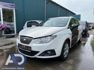 Vrakbiler auto Seat Ibiza Ibiza ST (6J8), Combi, 2010 / 2016 1.2 TDI Ecomotive 2011/3