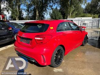 Uttjänta bilar auto Mercedes A-klasse A (W176), Hatchback, 2012 / 2018 1.6 A-180 16V 2015/7