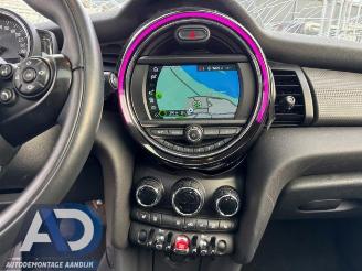 Mini Cooper Mini (F56), Hatchback 3-drs, 2013 1.5 12V Cooper picture 15