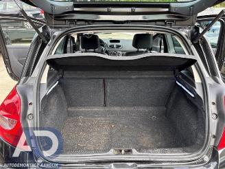 Renault Clio Clio III (BR/CR), Hatchback, 2005 / 2014 1.4 16V picture 17