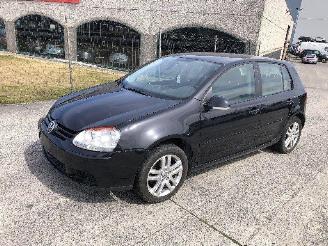 uszkodzony samochody osobowe Volkswagen Golf 1.9 TDI 90 2007/6