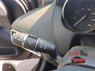 Jaguar XE XE, Sedan, 2015 2.0 200 Turbo 16V picture 14