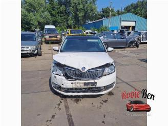 Vrakbiler auto Skoda Rapid Rapid, Liftback, 2012 / 2022 1.2 TSI 16V 2015/7