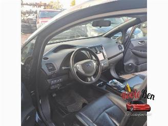 Nissan Leaf Leaf (ZE0), Hatchback, 2010 / 2017 Leaf picture 9