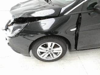 Opel Astra 1.6D INNOVATION picture 4
