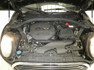 Mini Cooper ONE CLUBMAN picture 20