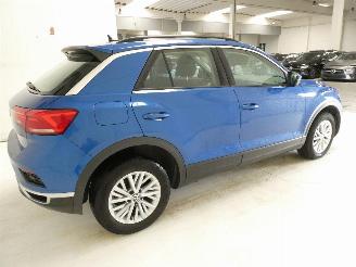 Volkswagen T-Roc  picture 9