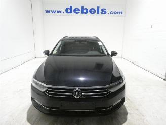 Voiture accidenté Volkswagen Passat 1.6D 2019/4
