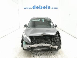 krockskadad bil auto Renault Mégane SCENIC III BOSE EDIT 2016/5