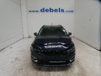 Voiture accidenté Fiat Tipo 1.0 2021/8