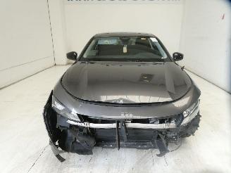 Peugeot 308 1.2 PURETECH picture 2