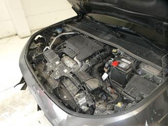 Peugeot 308 1.2 PURETECH picture 25