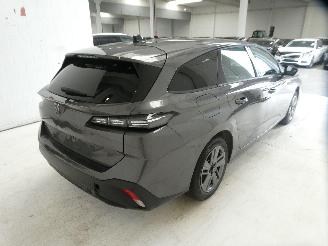 Peugeot 308 1.2 PURETECH picture 9