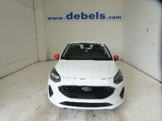 krockskadad bil auto Ford Fiesta TREND 2022/2