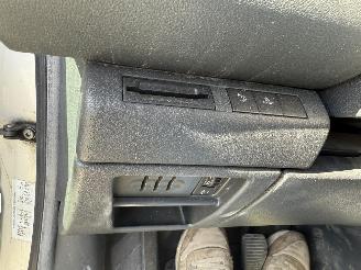 Peugeot 5008 1.6 HDI picture 25