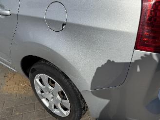 Peugeot 5008 1.6 HDI picture 11