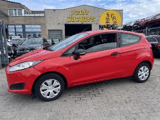 Schadeauto Ford Fiesta AMBIENTE 2015/3